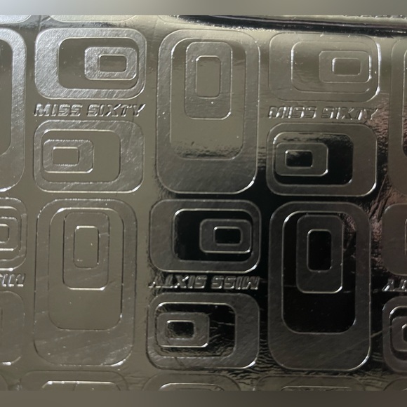 Vintage Miss Sixty Black Patent Leather Clutch with Cutout Handle - Picture 3 of 3